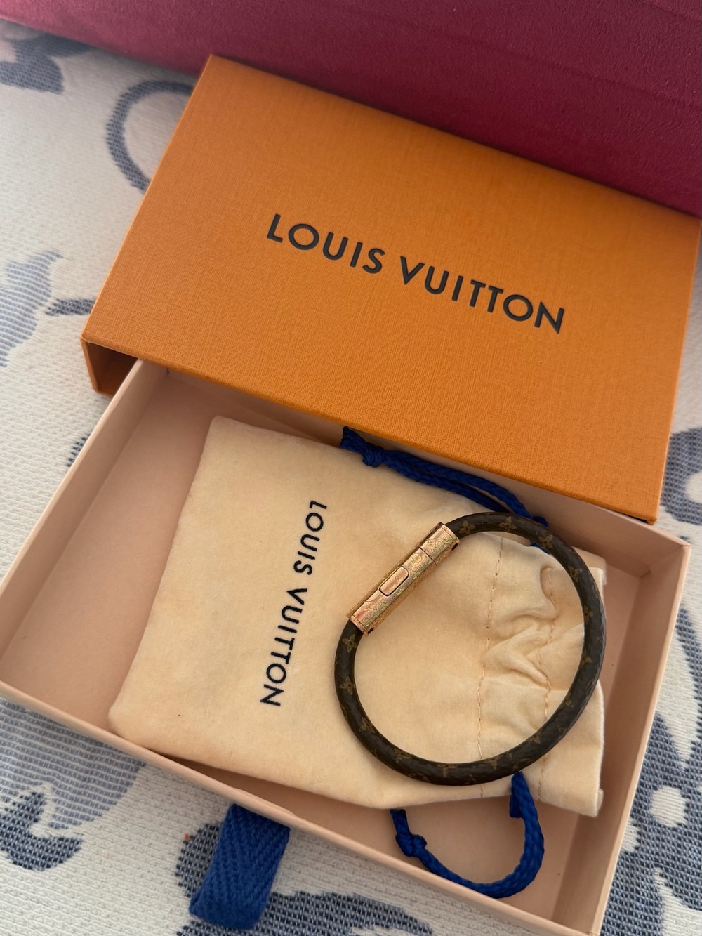 Louis Vuitton Confidential Bracelet with Gold details. 💥Authentic💥 - Picture 3 of 12